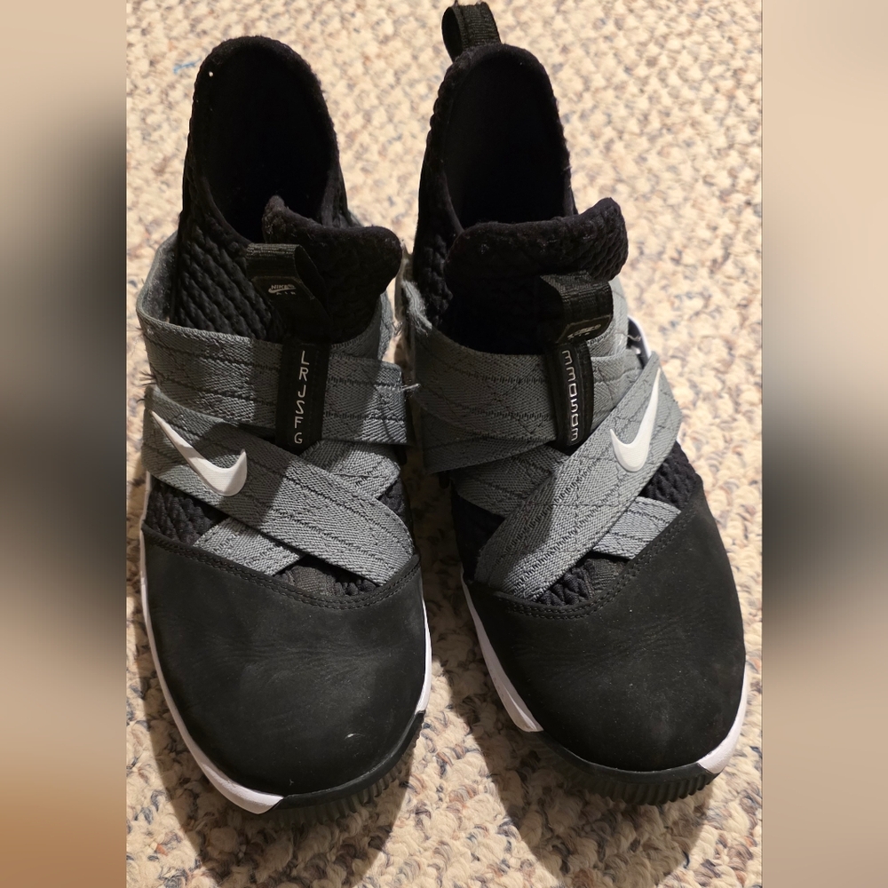 Nike Kids Black and Gray Crisscross Strap Sneakers